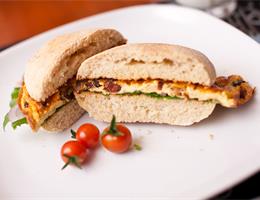 Spansk sandwich med chorizo